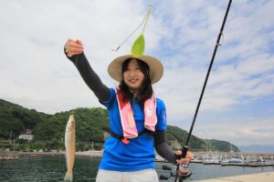 「子供も喜ぶ!家族で週末に楽しめるちょい投げ釣りの魅力」